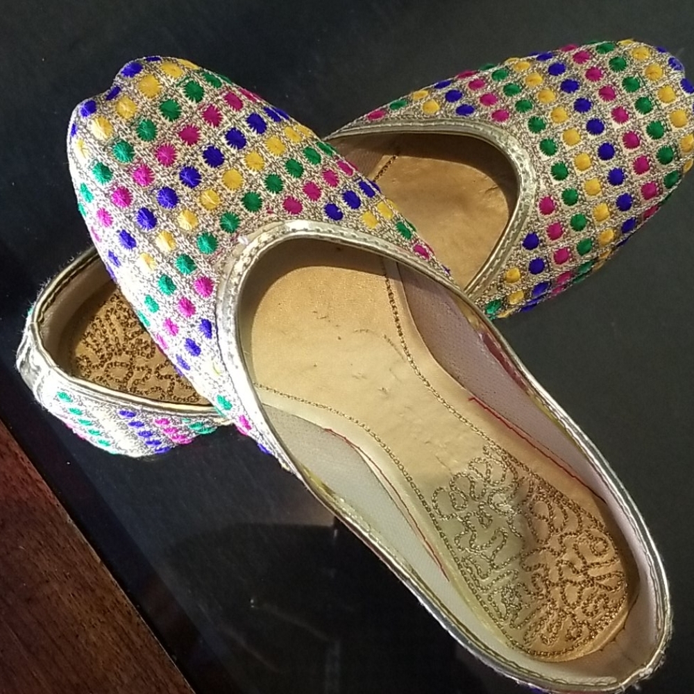 Indian sports flat design shoe